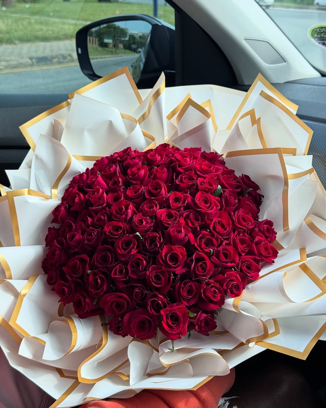 City Market Flowers Nairobi | Fresh & Affordable Blooms