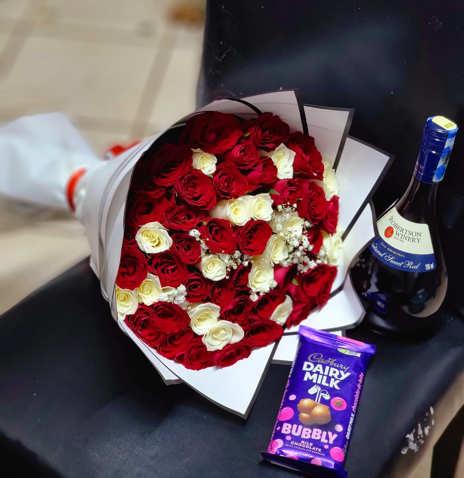 Beyond Cash Bouquets: Why Real Flowers Are Nairobi's Hottest Girlfriend's Day Gift in 2026