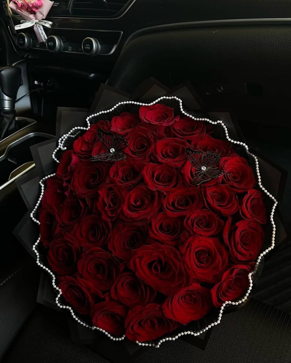 Serene Love Affair — flowers delivered in Nairobi by Floral Whispers Gifts