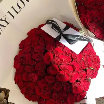 Amor Red Roses flower bouquet — flowers delivered in Nairobi by Floral Whispers Gifts