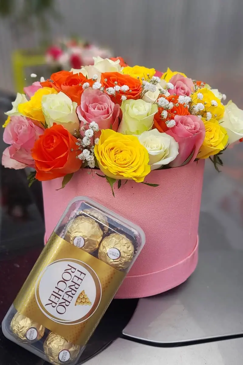Kylah Flower box - Premium flower delivery Nairobi CBD, Westlands, Karen | Floral Whispers Gifts - Image 1